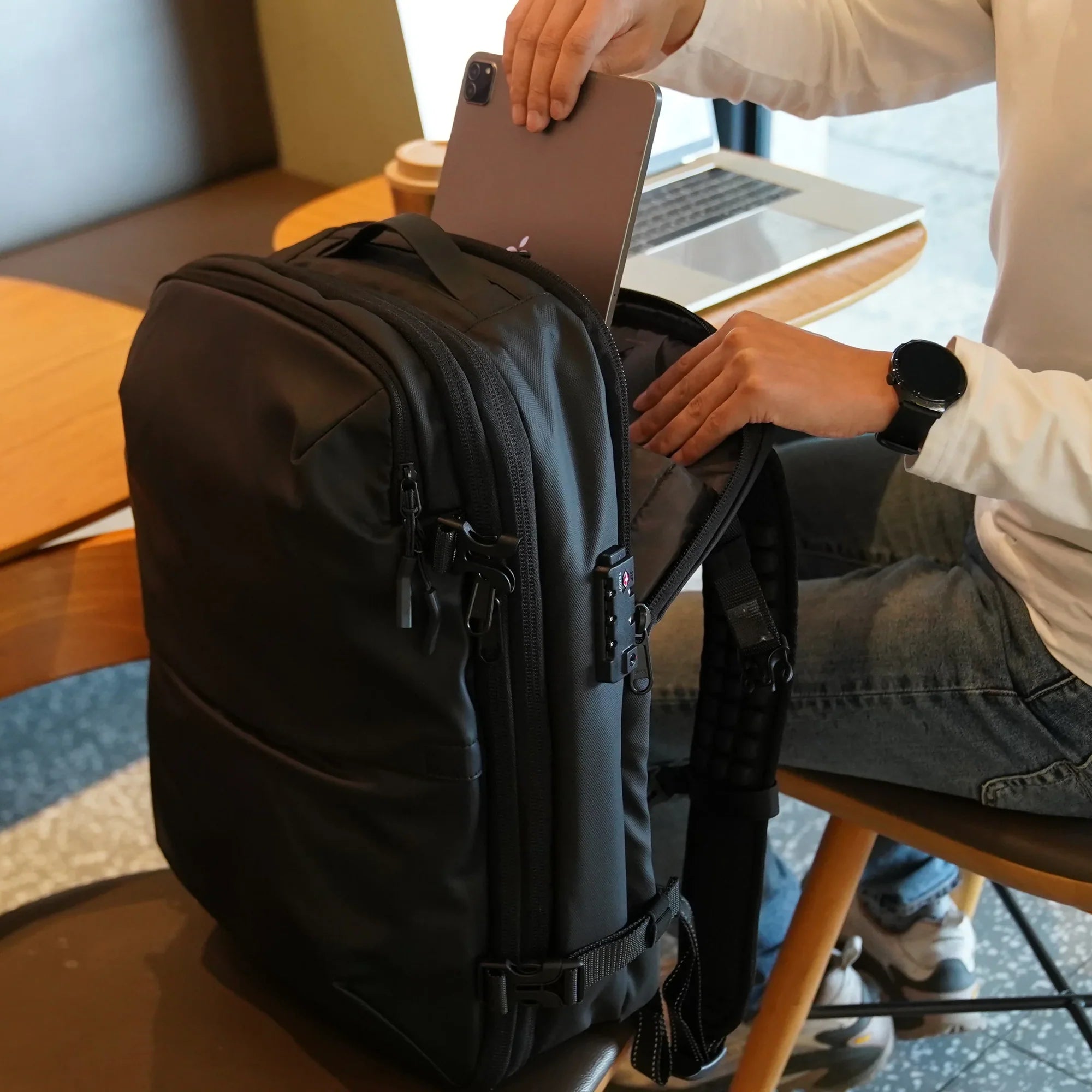 Sac à Dos Cabine avec Compression | L'Explorateur